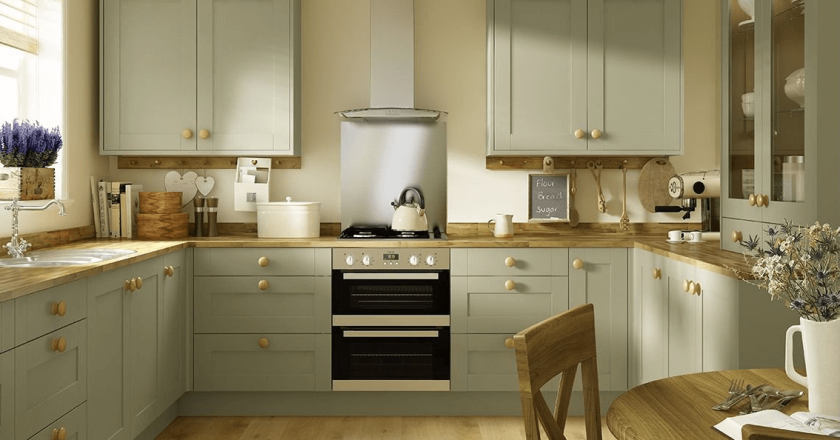 Оливковый цвет в интерьере кухни